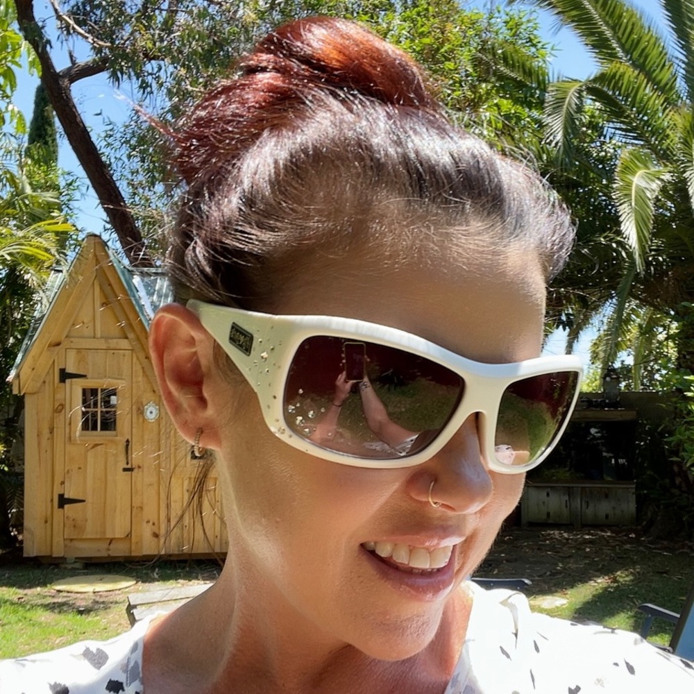 Beautifully Embellished Snow Fly FlyGirl Sunnies🖤 - Picture 3 of 10